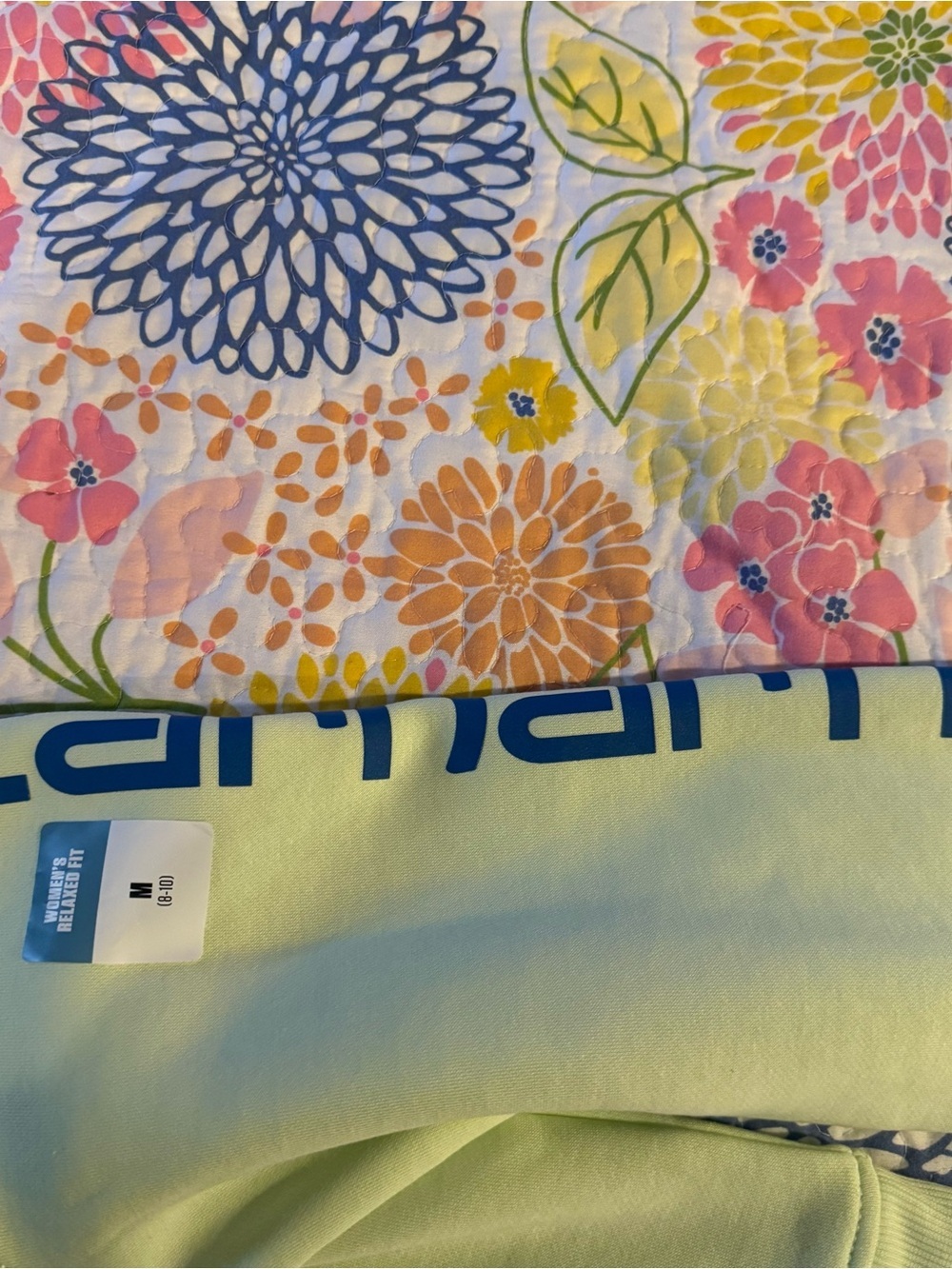 NWT medium women’s Carhartt hoodie sweatshirt - Picture 3 of 4